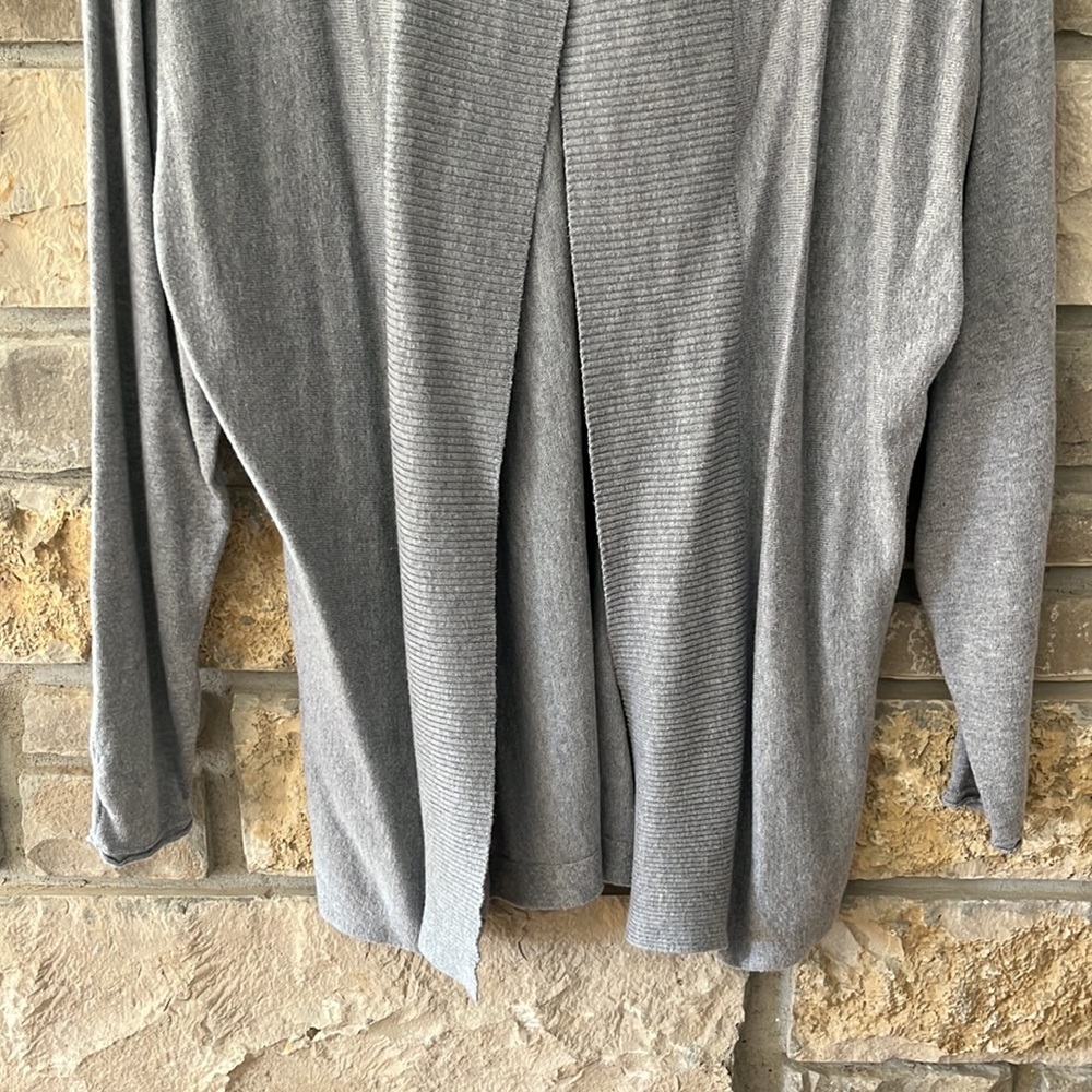The Limited Light Grey Mock Turtleneck Sweater With Open Back Size Large - Picture 11 of 13